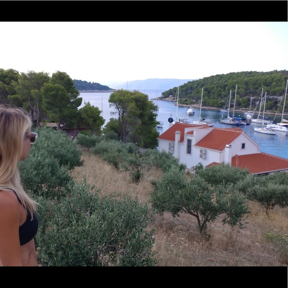 Meet your Posher, Natalie - Picture 1 of 1